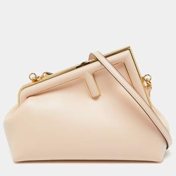 Pre Owned Fendi Pink Leather Fendi First Clutch