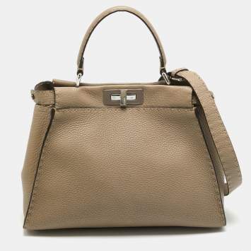 مملوكة مسبقًا Fendi Taupe Selleria Leather Medium Iconic Peekaboo Top Handle Bag