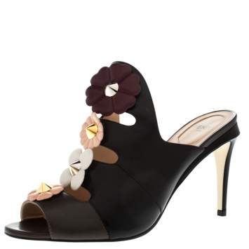 Pre Owned Fendi Black Leather Floral Appliqué Mule Sandals Size 39.5
