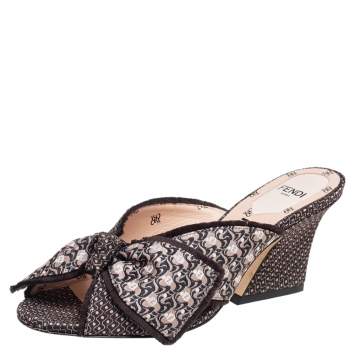 Pre Owned Fendi Brown Fabric Knotted Mule Sandals Size 35