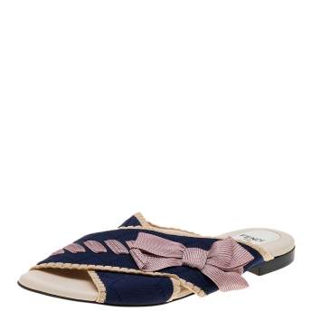 Pre Owned Fendi Beige/Navy Blue Knit Fabric Bow Cross Strap Open Toe Flat Slides Size 37