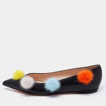 مملوكة مسبقًا Fendi Black Leather and Mink Fur Pom Pom Ballerina Flats Size 38.5