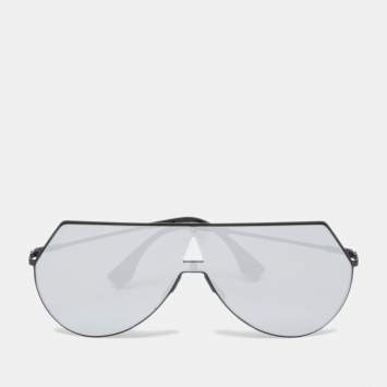 Pre Owned Fendi Black FF 0193/S Shield Sunglasses