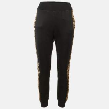 مملوكة مسبقًا بنطلون رياضي فندي جيرسي أسود بتفاصيل شريط شعار FF مقاس متوسط