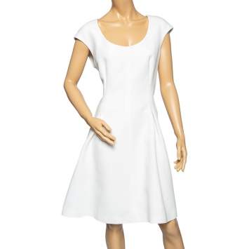Pre Owned Fendi White Crepe Pleat Detailed Sleeveless Dress L