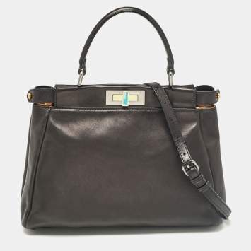 Pre Owned Fendi Black Leather Medium Peekaboo Top Handle Bag