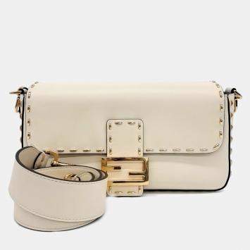Pre Owned Fendi Beige Leather Baguette Shoulder Bag