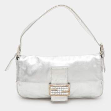 Pre Owned Fendi Silver Leather Mama Baguette Bag