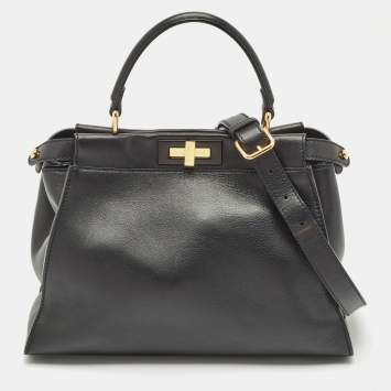 Pre Owned Fendi Black Leather Medium Peekaboo Top Handle Bag
