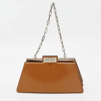 Pre Owned Fendi Green Glossy Leather Medium Peekaboo Cut Bag