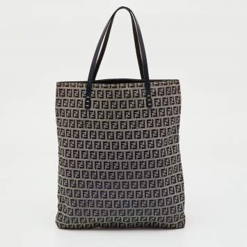 Pre Owned Fendi Navy Blue/Beige Zucchino Canvas and Leather Vintage Shopper Tote