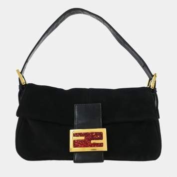مملوكة مسبقًا Fendi Black Suede Baguette Handbag