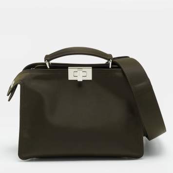 مملوكة مسبقًا Fendi Peekaboo Iseeu Small Olive Green Nylon Top Handle Bag