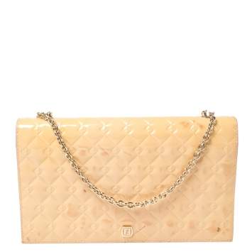 Pre Owned Fendi Beige Embossed Patent Leather Flap Chain Clutch