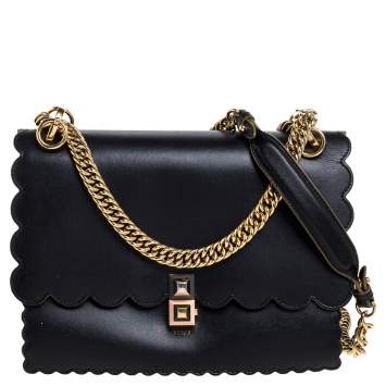 Pre Owned Fendi Black Leather Kan I Scalloped Crossbody Bag