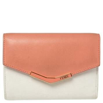 Pre Owned Fendi White/Peach Leather 2Jours Compact Wallet