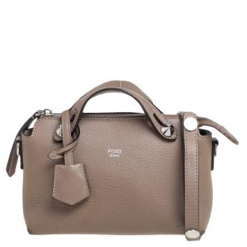 Pre Owned Fendi Beige Leather Mini By The Way Crossbody Bag