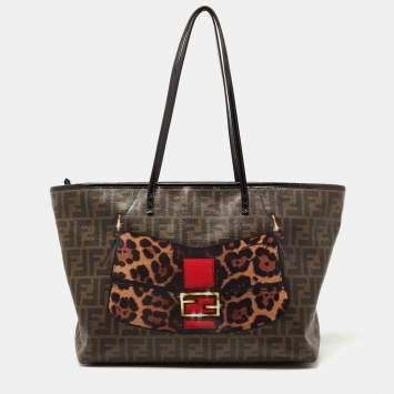 Pre Owned Fendi Tobacco/Black Zucca Coated Canvas and Patent Leather Baguette Print Roll Shopper Tote