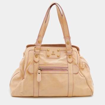 Pre Owned Fendi Beige Patent Leather De Jour Tote