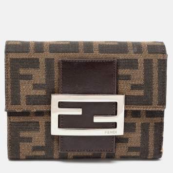 Pre Owned Fendi Tobacco Zucca Canvas Compact Wallet