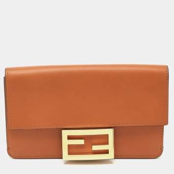 Pre Owned Fendi Brown Leather FF Flat Baguette Clutch