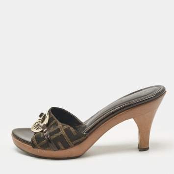 Pre Owned Fendi Brown Canvas and Patent Leather Slide Sandals Size 37.5