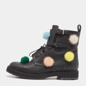 مملوكة مسبقًا Fendi Black Leather and Mink Pompoms Biker Boots Size 39