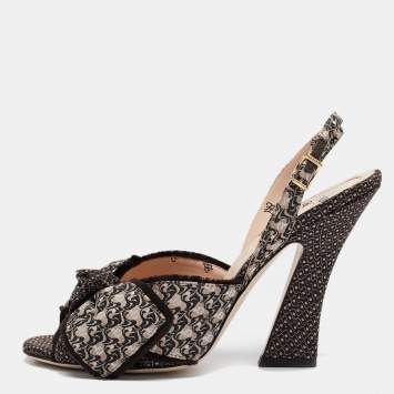 Pre Owned Fendi Brown/Beige Fabric FFreedom Slingback Sandals Size 39.5