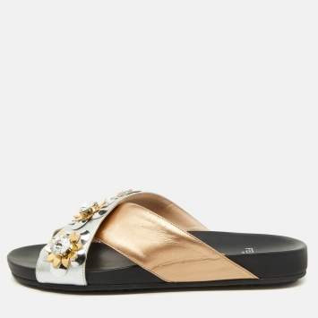 Pre Owned Fendi Silver/Gold Leather Flowerland Studded Criss Cross Flat Slide Sandals Size 39