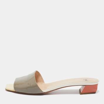 Pre Owned Fendi Grey Patent Leather Slide Sandals Size 41