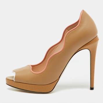 Pre Owned Fendi Beige Lizard Embossed and Leather Scalloped Peep Toe Platform Pumps Size 38