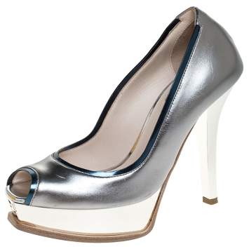 Pre Owned Fendi Metallic Silver Leather Fendista Peep Toe Platform Pumps Size 35