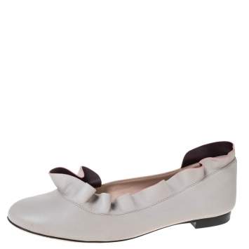 مملوكة مسبقًا Fendi Beige Leather Ruffle Ballet Flats Size 40