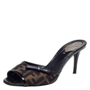 Pre Owned Fendi Tobacco Zucca Canvas And Black Patent Bow Slide Sandals Size 39
