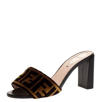 Pre Owned Fendi Brown Zucca Velvet Slide Sandals Size 35.5