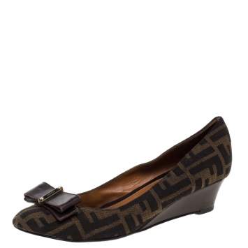 Pre Owned Fendi Tobacco Zucca Canvas Bow  Round Toe Wedge Pumps Size 38