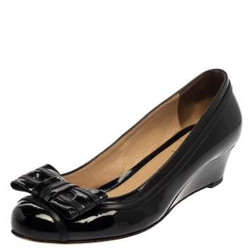 Pre Owned Fendi Black Patent Leather Bow Detail Wedge Pumps Size 37.5