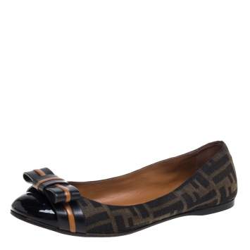 Pre Owned Fendi Brown/Black Zucca Canvas And Leather Bow Cap Toe Ballet Flats Size 39