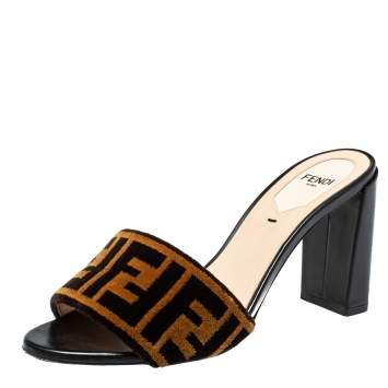 Pre Owned Fendi Brown/Black FF Logo Velvet Slide Sandals Size 36