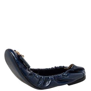 Pre Owned Fendi Blue Patent Leather Bow Detail Scrunch Ballet Flats Size 37.5