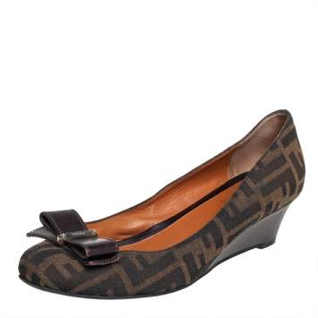 Pre Owned Fendi Brown Zucca Canvas Bow Detail Wedge Pumps Size 39