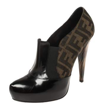 مملوكة مسبقًا Fendi Black/Brown Patent Leather and Zucca Canvas Booties Size 38