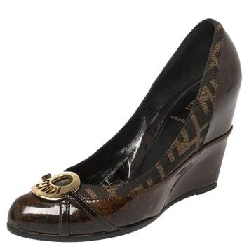 Pre Owned Fendi Brown Patent Leather And Zucca Trim Logo Wedge Pumps Size 37.5