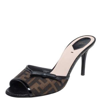Pre Owned Fendi Brown/Black Zucca Canvas And  Patent Leather Bow Slide Sandals Size 39
