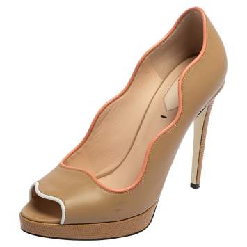 Pre Owned Fendi Beige Lizard Embossed And Leather Scalloped Peep Toe Platform Pumps Size 37.5