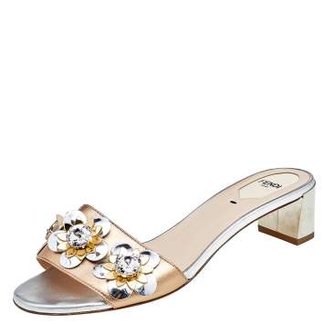 Pre Owned Fendi Metallic Bronze/Silver Leather Flowerland Sandals Size 38.5