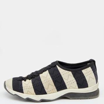 Pre Owned Fendi Black/Off-White Striped Fabric Slip On Sneakers 38.5