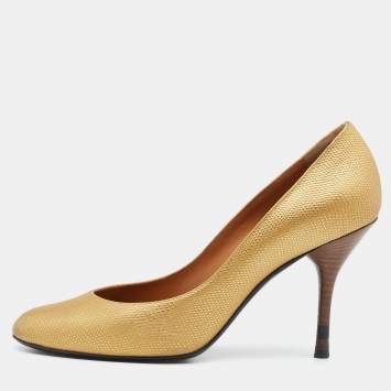 Pre Owned Fendi Gold Textured Leather Pumps Size 38