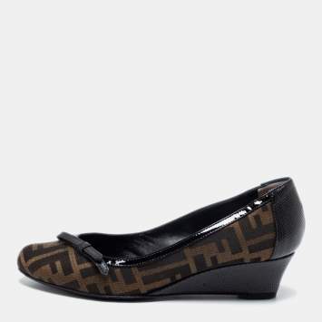 Pre Owned Fendi Tobacco/Black Zucca Canvas and Lizard Embossed Leather Bow Wedge Pumps Size 36.5