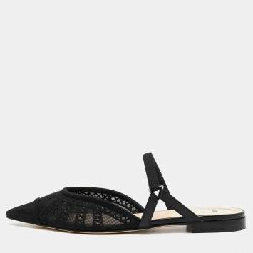 مملوكة مسبقًا Fendi Black Mesh Colibri Lite Flat Mules Size 36.5